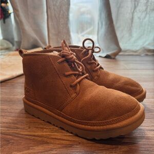UGG kids Neumel Sheepskin Chukka Boots